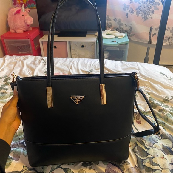 prada purse for sale - Picture 1 of 3
